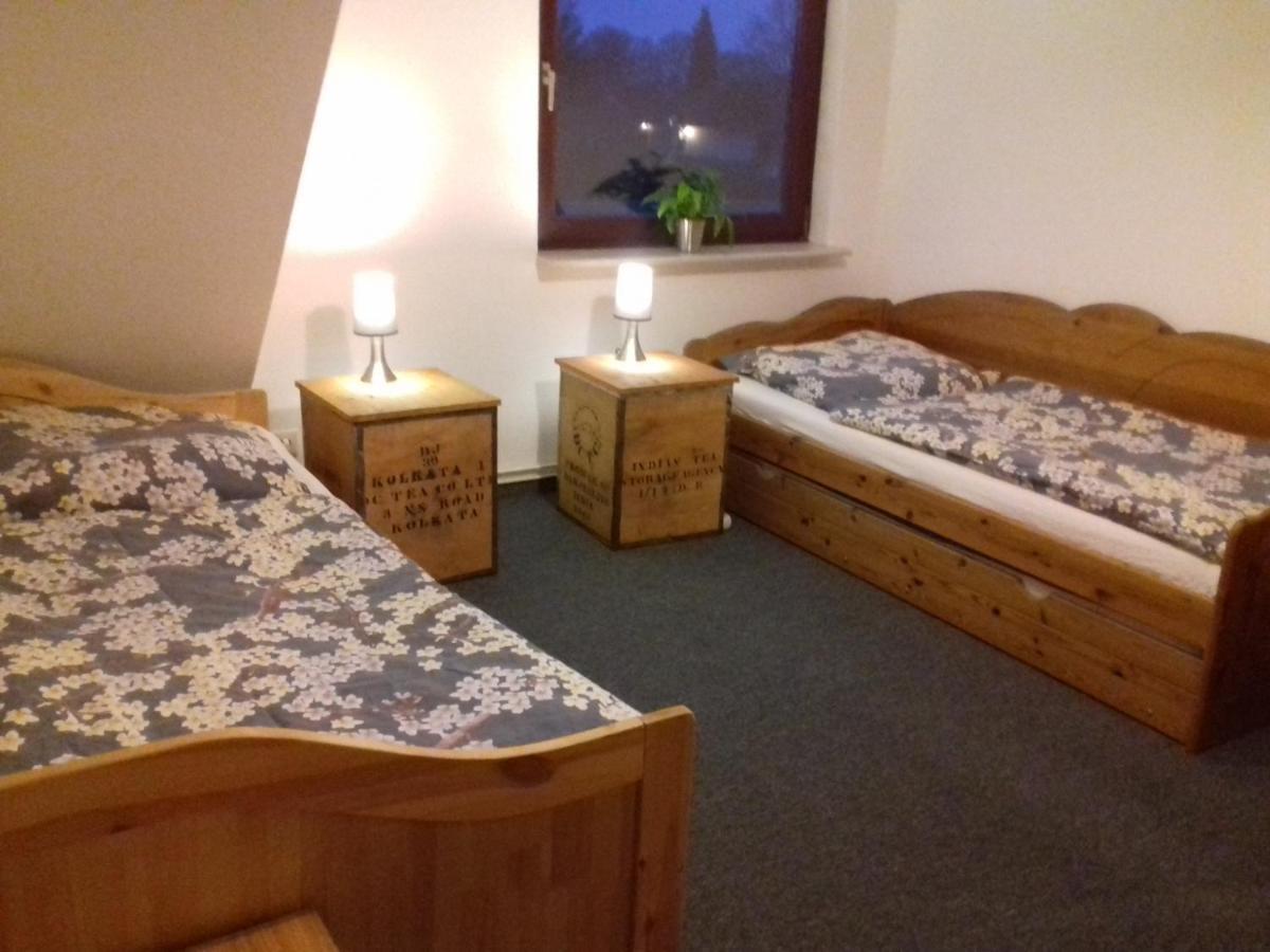 Ferienwohnung, Monteurwohnung Bis 6 Personen Rottorf Exterior photo